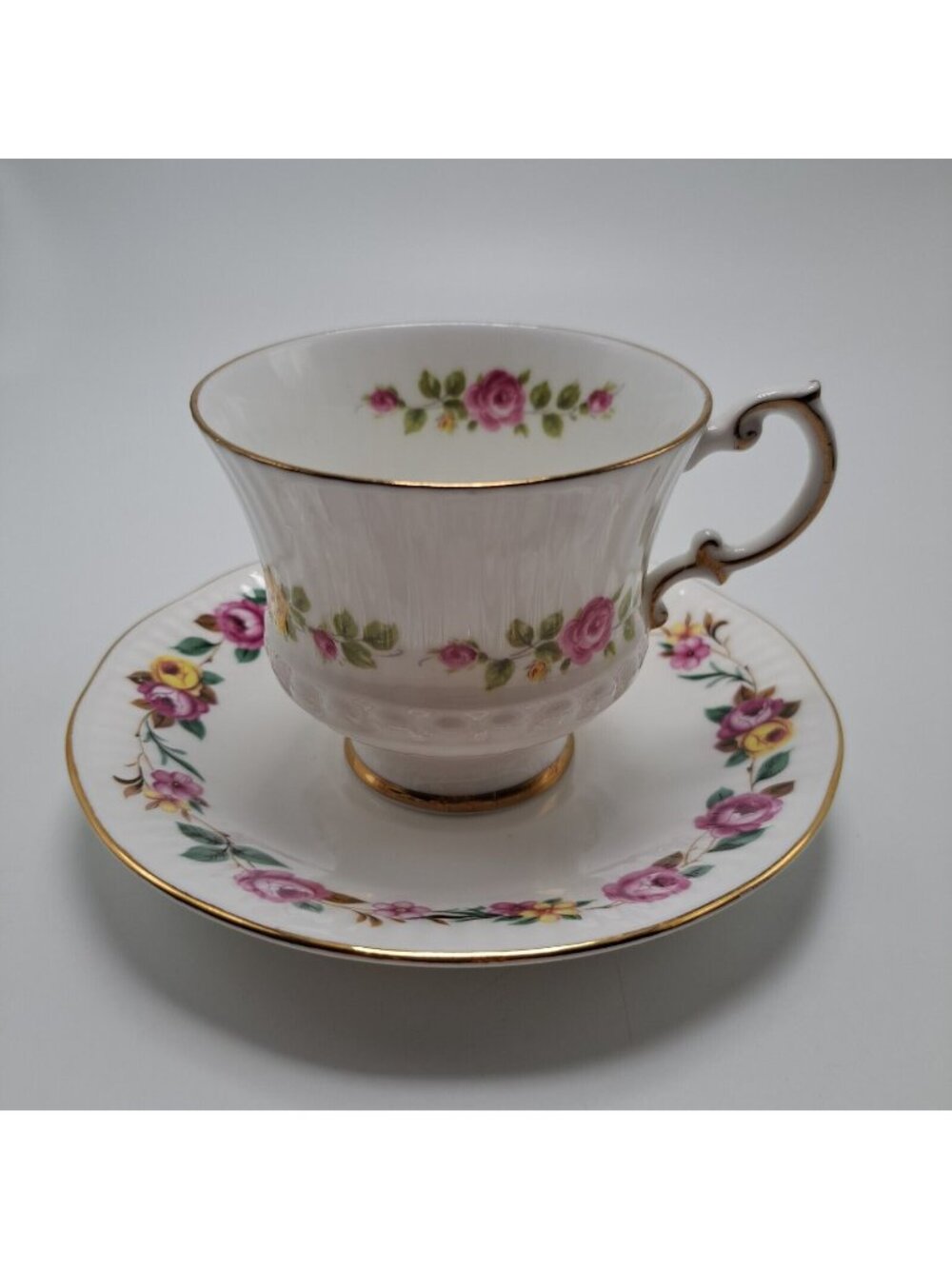Elizabethan Pink Yellow Roses Gold Trim Floral Bone China Teacup Saucer Set
